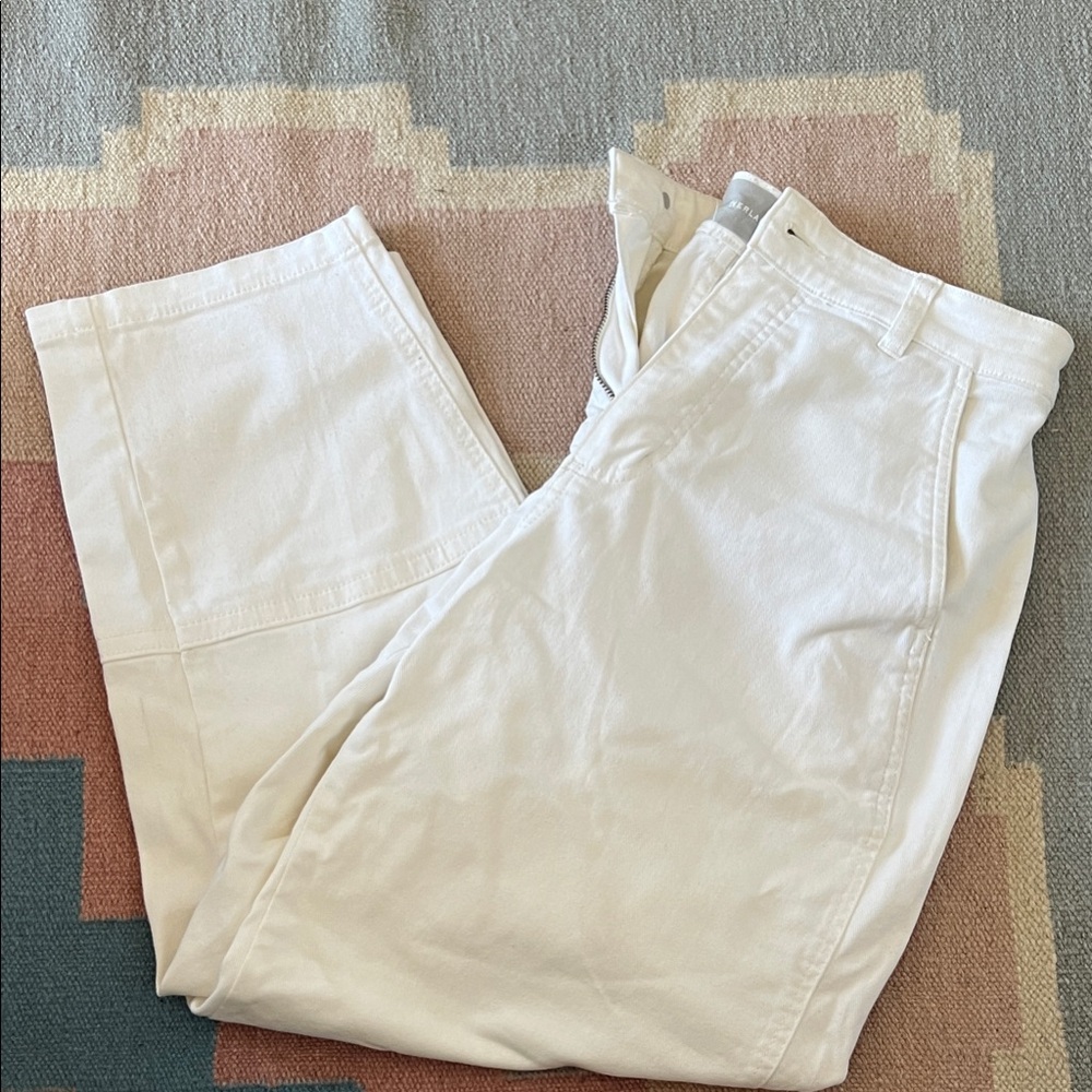 Everlane Women’s white cropped Cream Chinos / denim